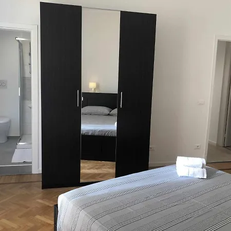 Trilocale Centralissimo In Locazione A Apartamento *