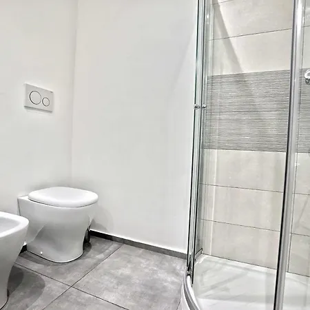 Trilocale Centralissimo In Locazione A Apartamento *